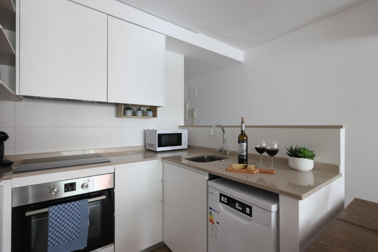 Florit Flats - The Apolo Apartment Валенсия Экстерьер фото